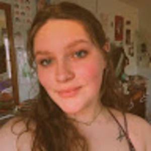 Meet your Posher, Elise